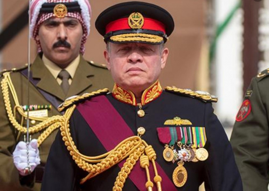 متقاعدي جنوب شرق عمان للعسكريين يباركون للملك بعيد الجلوس الملكي العشرين