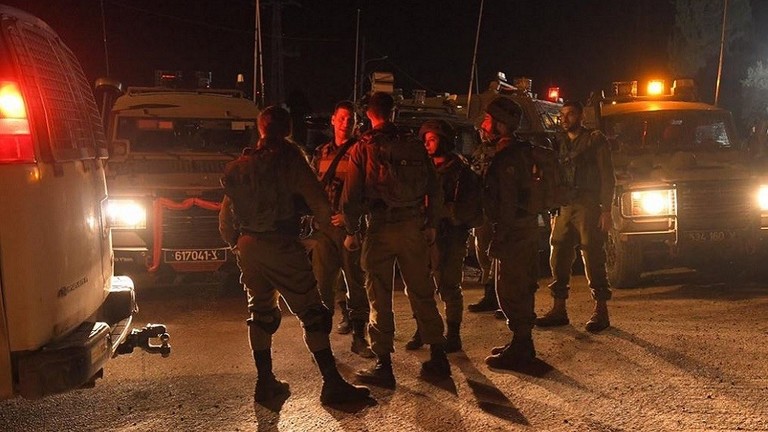 إسرائيل تعتقل فلسطينيا بتهمة دهس خمسة جنود