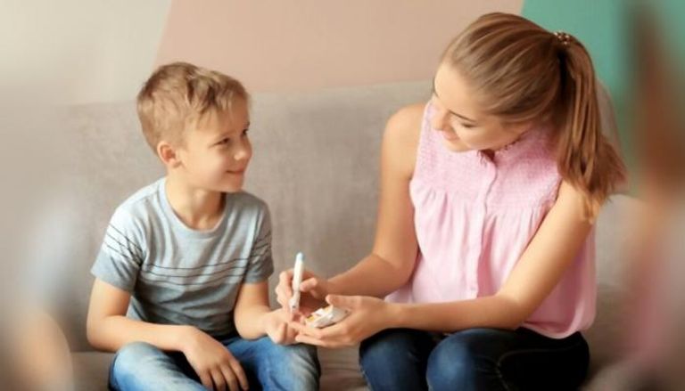 داء السكري عند الأطفال.. 3 مفاتيح سحرية لإدارة المرض