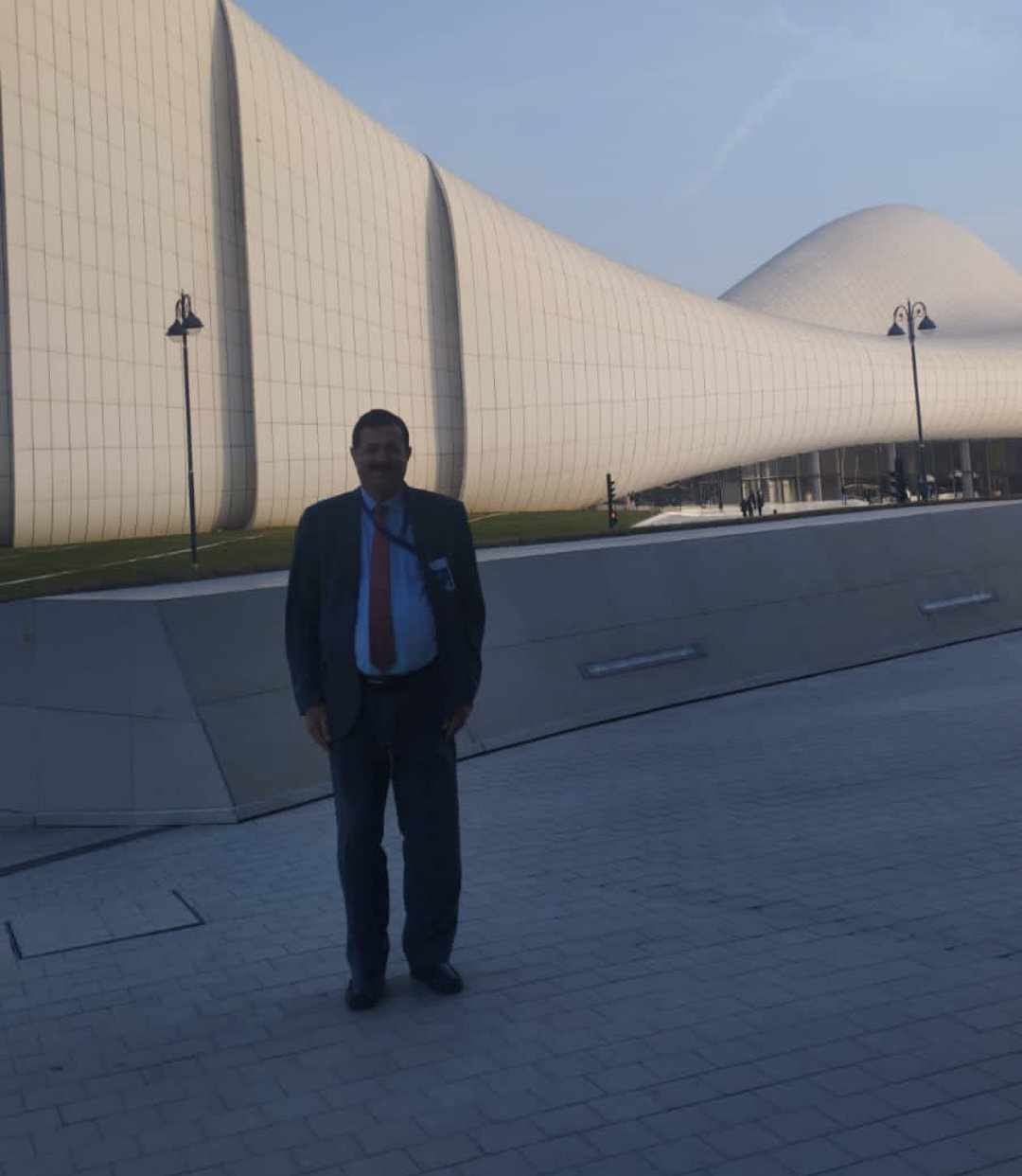المؤرخ عمر العرموطي في زيارة إلى مركز حيدر علييف في العاصمة الأذربيجاني باكو...صور