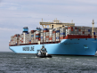 عملاق الشحن البحري ”ميرسك”: التجارة ستنقطع في البحر الأحمر حتى منتصف العام القادم