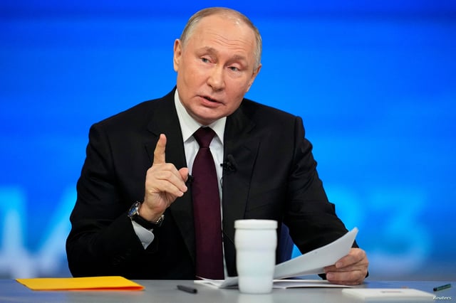 بوتين: روسيا تنشئ منطقة عازلة في خاركيف