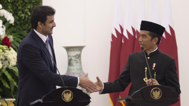 أمير قطر يختتم زيارة إندونيسيا ضمن جولة آسيوية