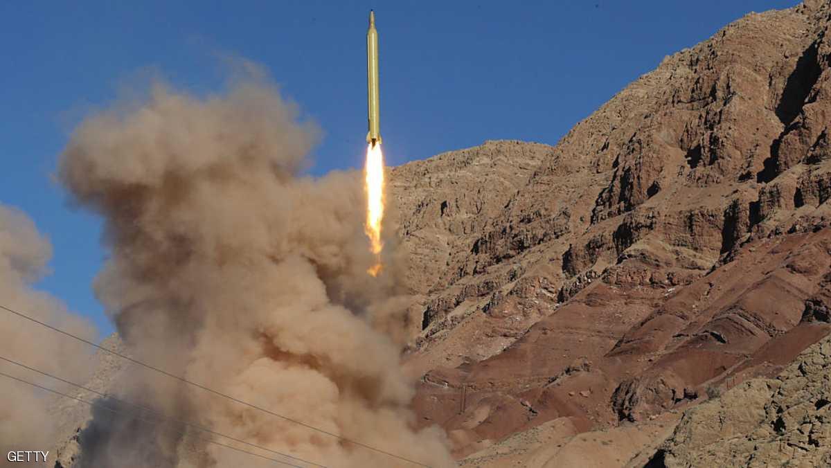إيران تصعّد بتسريع برنامج الصواريخ الباليستية