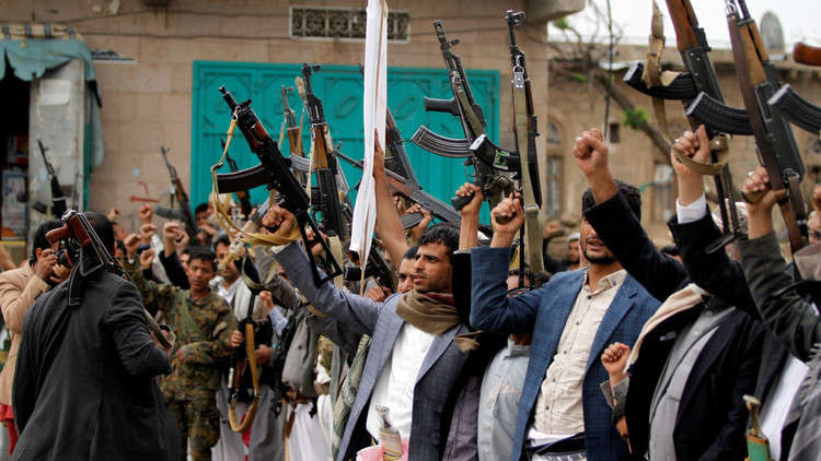اشتباكات بين الحوثيين وصالح وأنباء عن وساطة لاحتواء الموقف