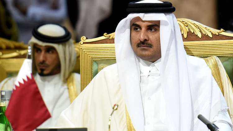 أمير قطر يتسلم دعوة من أمير الكويت إلى القمة الخليجية المقبلة