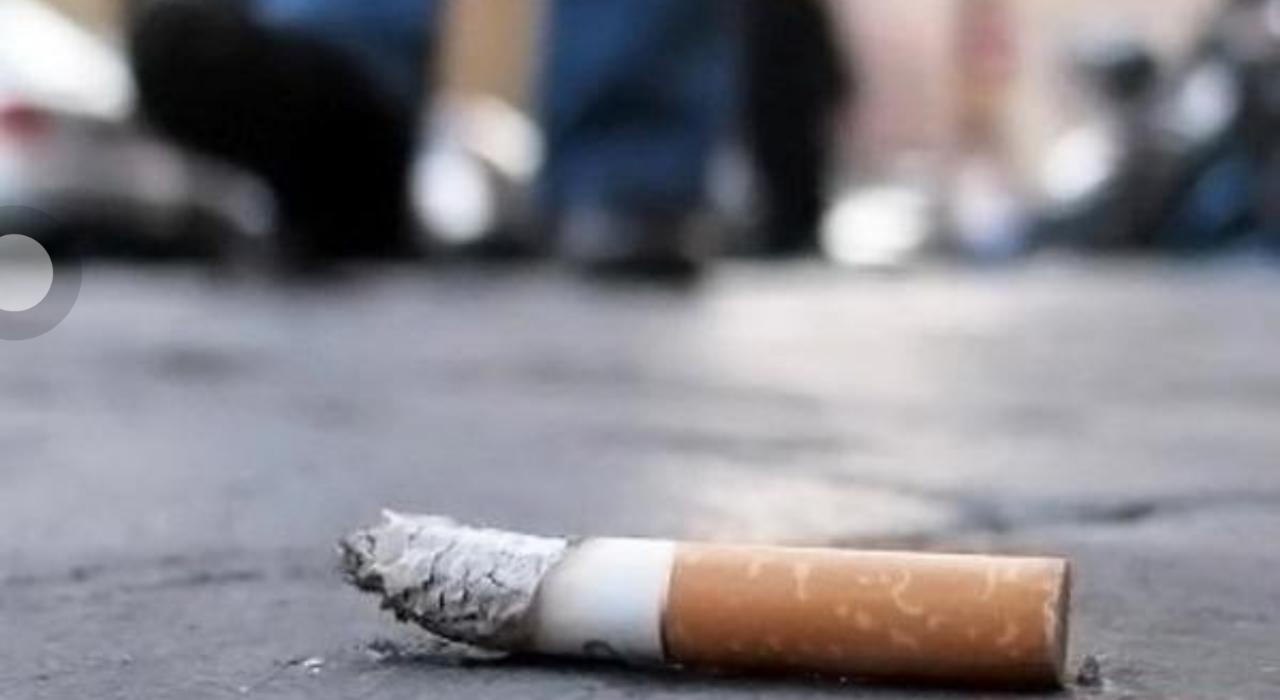 دبي: 100 دينار غرامة رمي أعقاب السجائر بالطريق