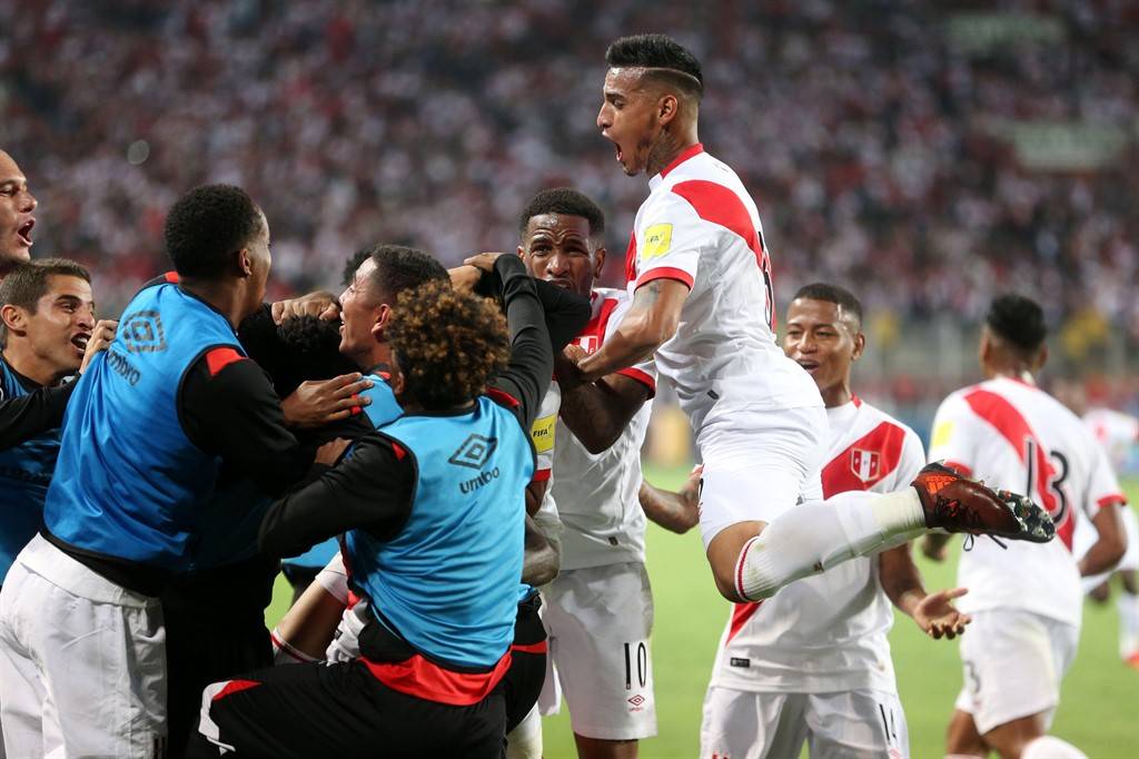 البيرو تكمل عقد المتأهلين إلى كأس العالم 2018