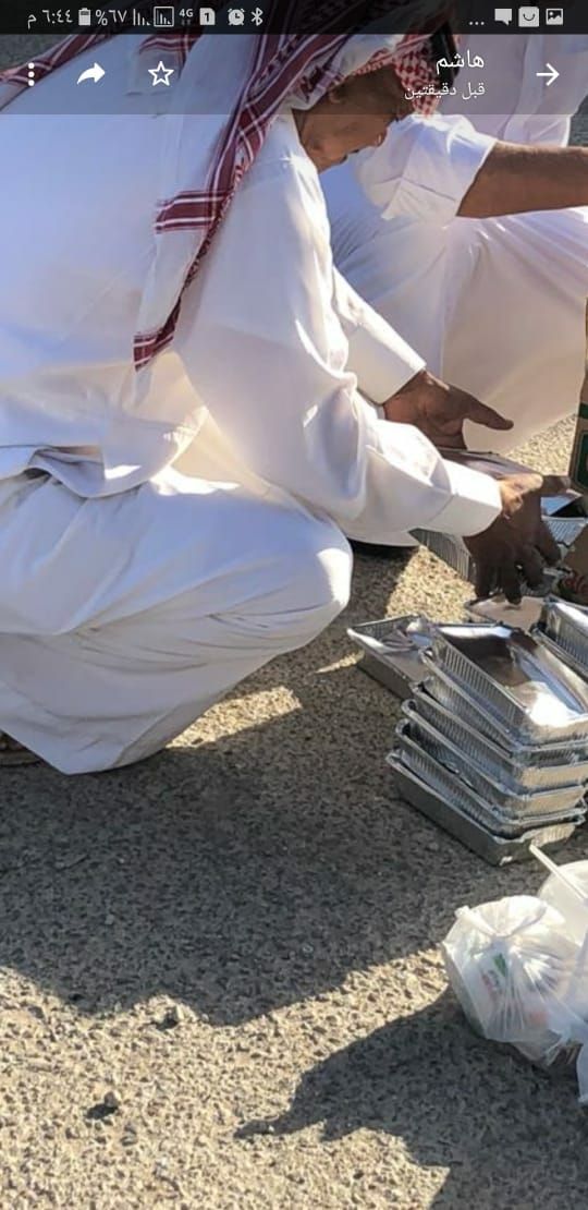 توزيع 400 وجبة إفطار على اسر محتاجه بالتعاون مع السفارة الاماراتية وضباط متقاعدين من أبناء العجارمة.
