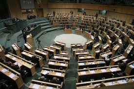 نصراوين: اعلان النواب حجب الثقة قبل البيان الوزاري يخالف الدستور