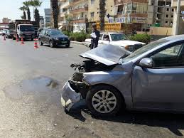 وفاة عشريني واصابة اخر بحادث سير على طريق عمان السلط