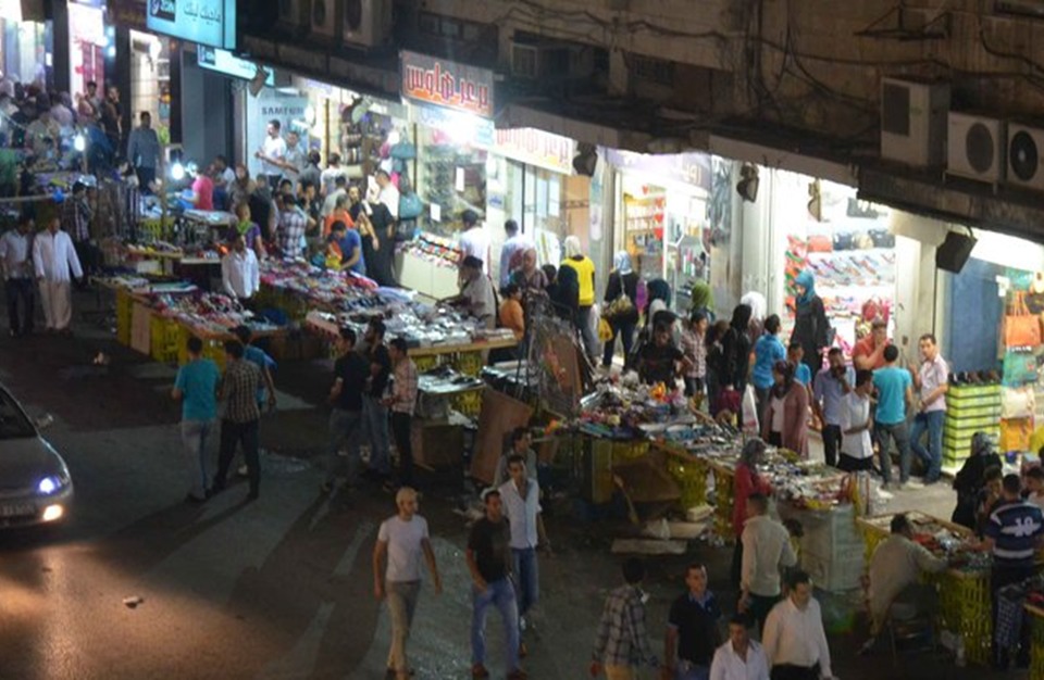 الاردنيون اقبلوا على شراء الملابس و المجوهرات بشكل ضعيف جداً في عيد الاضحى .. تفاصيل