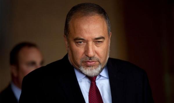 استقالة وزير الدفاع الاسرائيلي بسبب غزة