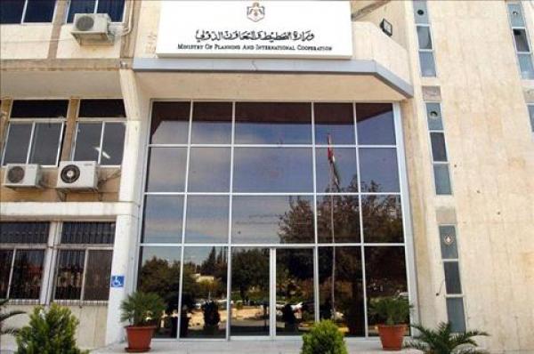 دراسة تطالب بإزالة الالتباس حول تداخل الصلاحيات بين مجالس المحافظات والتنفيذية