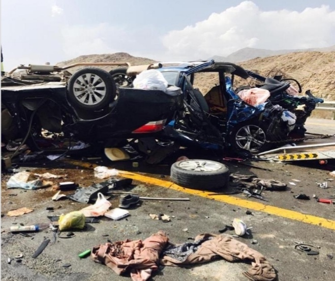وفاة 9 أشخاص من أسرتين سعوديتين في حادث بالباحة
