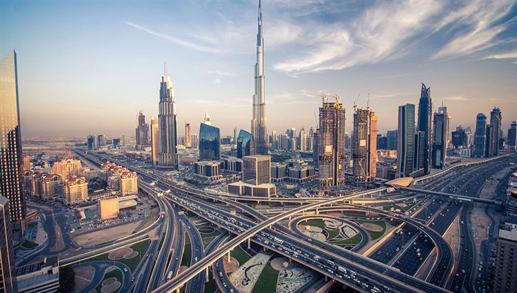 الإمارات تسعى لتكون «أسعد بلدان العالم» بحلول 2031