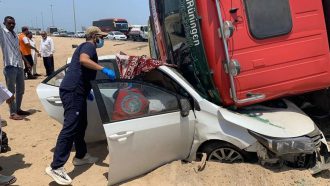 حادث مروع  يؤدي إلى مصرع شابين في السعودية