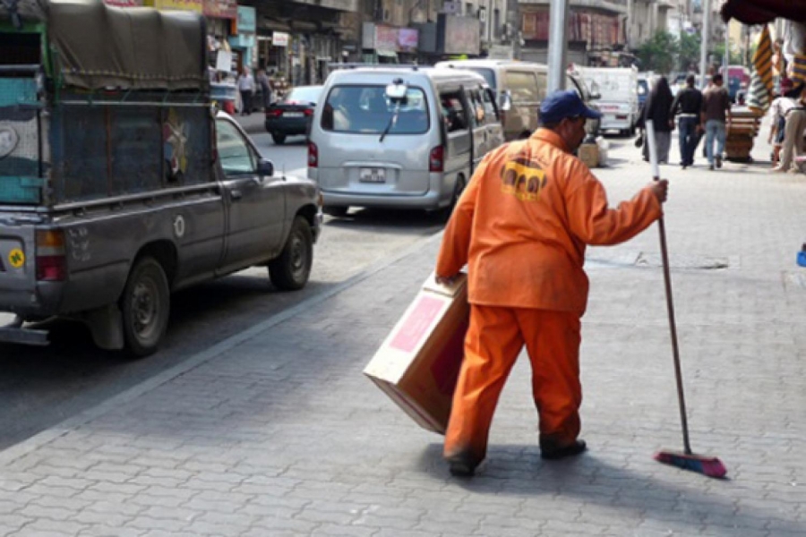 اصابة عامل وطن في حادث دهس