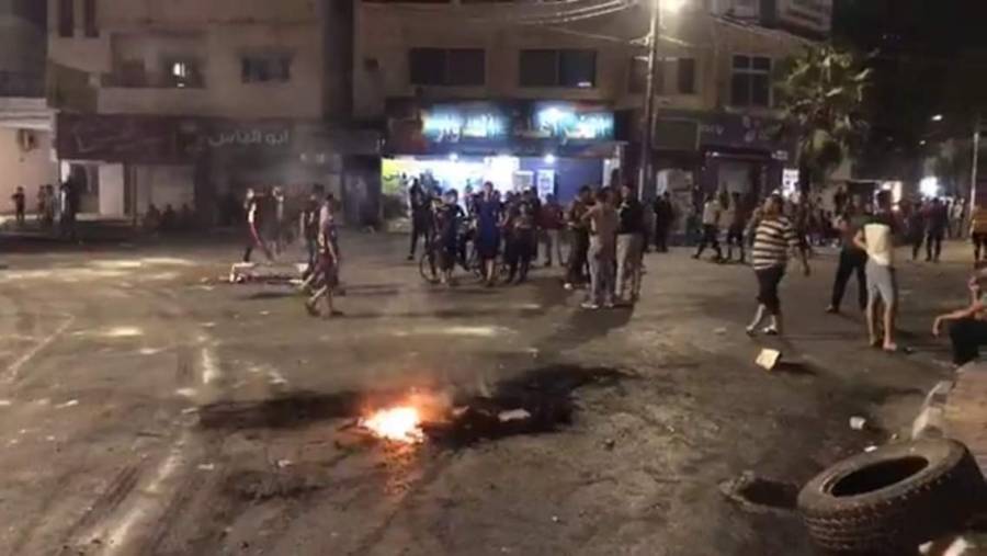 مصادر: شخصيات نيابية رمثاوية تتواصل مع المحتجين من أبناء المدينة