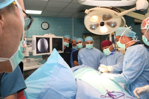 الخدمات الطبية الملكية تدخل تقنية علاج الإنزلاقات الغضروفية (الدسك) بالأمواج الحرارية