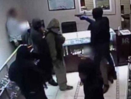 الامن يحبط محاولة سطو على احد محال الصرافة جنوب العاصمة