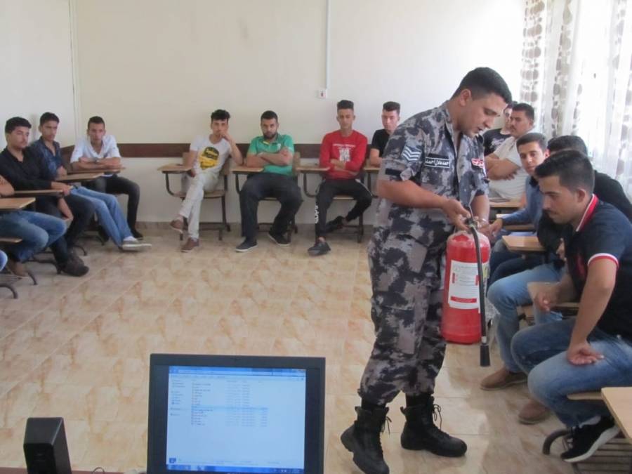 مديرية دفاع مدني الطفيلة تنظم برنامج تدريبي للعاملين والمتدربين في مركز التدريب المهني... صور