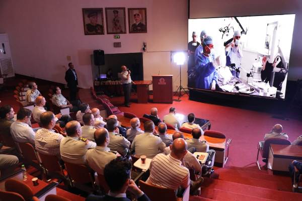 دائرة الأذنية في الخدمات الطبية الملكية تعقد ورشة عمل جراحية