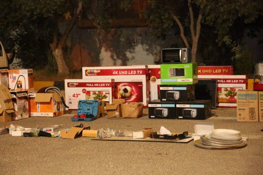 الأمن:  القبض على شخصين قاما بسرقة محال تجارية في الزرقاء وعمان... فيديو وصور