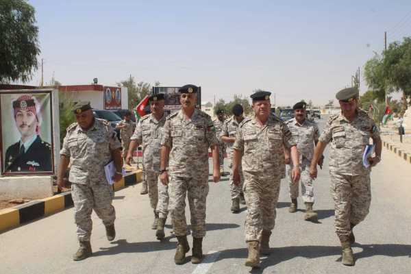 المفتش العام للقوات المسلحة الأردنية يزور كتيبة الأمير الحسين بن عبدالله الثاني الآلية1 الملكية أم الجيش