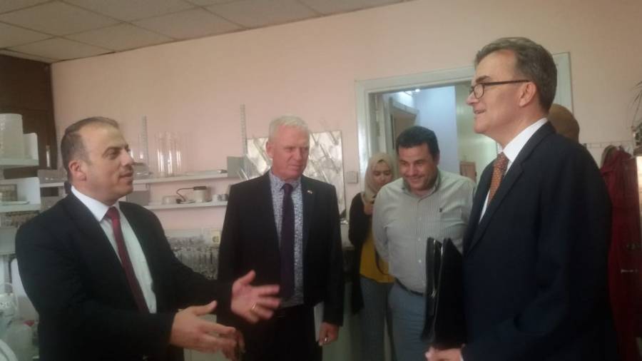 بحث التعاون بين البحوث الزراعية والسفارة السويسرية في مجال البحث العلمي