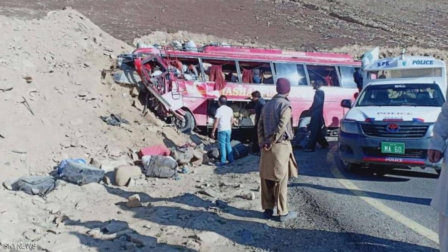 مقتل 22 شخصاً  وإصابة 15 بباكستان  في حادث مروري