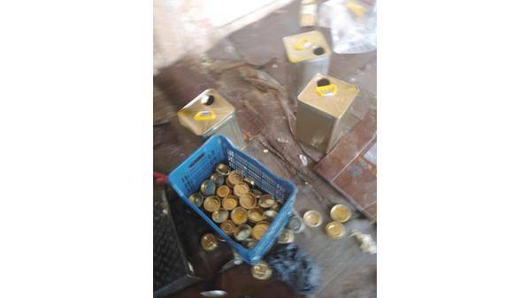 جرش : اتلاف 4 اطنان زيت زيتون والتحفظ على 122 تنكة