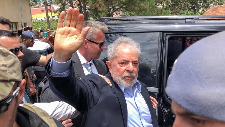 الرئيس البرازيلي السابق يرفض إكمال عقوبته في سجن منزلي