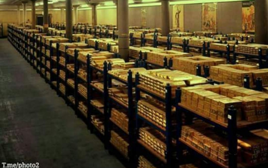 العثور على 13.5 طناً من الذهب  و مبلغ  268 مليار في منزل مسؤول في الصين