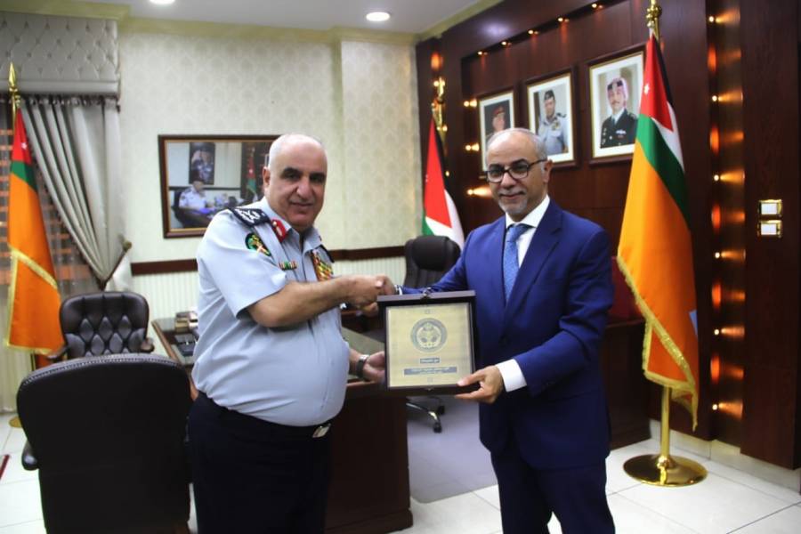 تحقيقاً لمفهوم الاستثمار الآمن.. اللواء البزايعه يلتقي رئيس هيئة الاستثمار