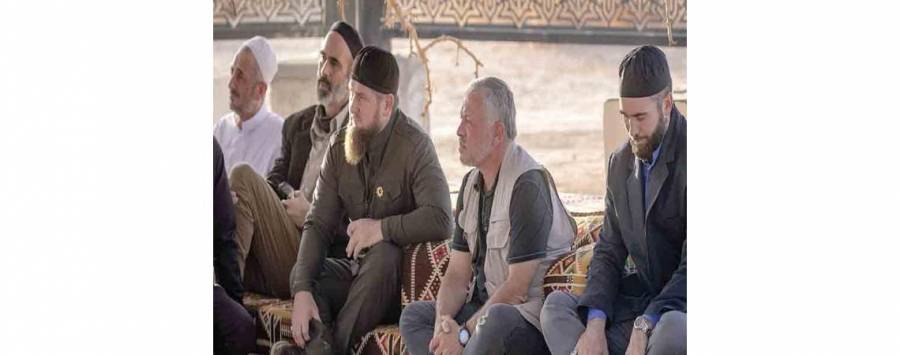 الملك يفتتح بحضور الرئيس الشيشاني مركز الزوار في موقع الشجرة المباركة بالصفاوي