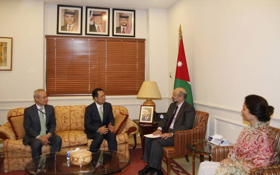 الرزاز يلتقي رئيس شركة كوريا للطاقة الكهربائية