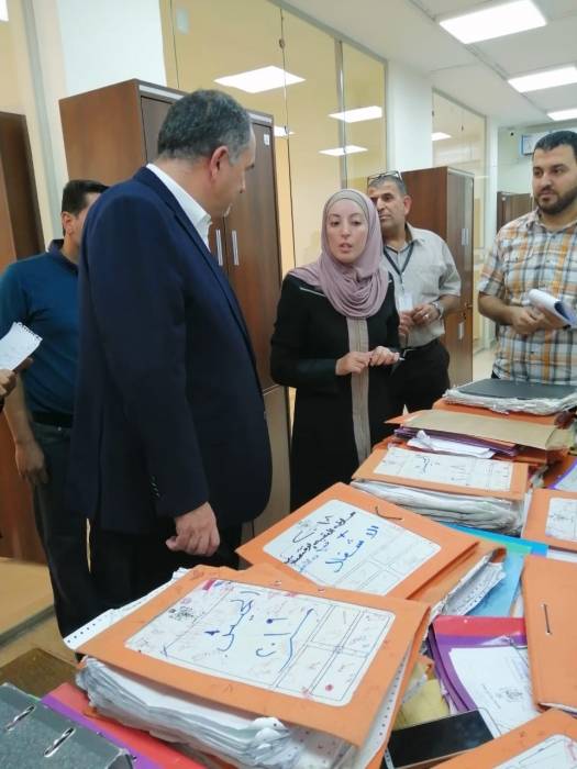 التلهوني  يتفقد سير العمل في محكمتي الرمثا وجرش