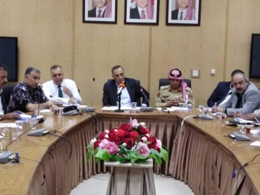 محافظ المفرق يرأس اجتماعا لمناقشة خطة الطوارئ لفصل الشتاء... صور