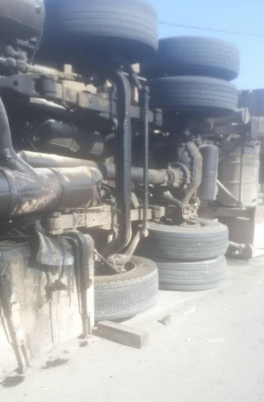 وفاة شخص اثر حادث تدهور تريلا في معان