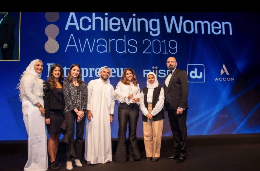 زين تحصد جائزة أفضل مبادرة لتمكين المرأة (WE) في الشرق الأوسط