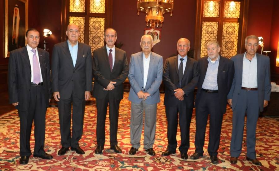 العيسوي يلتقي وفود شعبية... صور