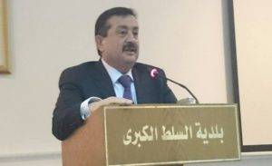 الخشمان يعترض على زيادة ساعات دوام موظفي البلديات ‏