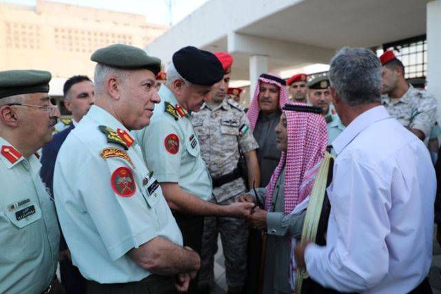 الحنيطي : يزور المؤسسة الإستهلاكية العسكرية ومدينة الحسين الطبية