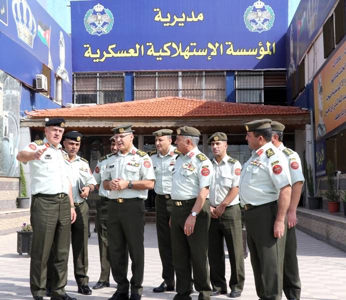 الحنيطي يوجه بتغيير  اسلوب وإدارة المؤسسة العسكرية لتقديم الخدمات للعسكريين العاملين  والمتقاعدين