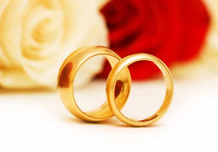 تقدّم لخطبة البنت فتزوّج الأم.. تفاصيل