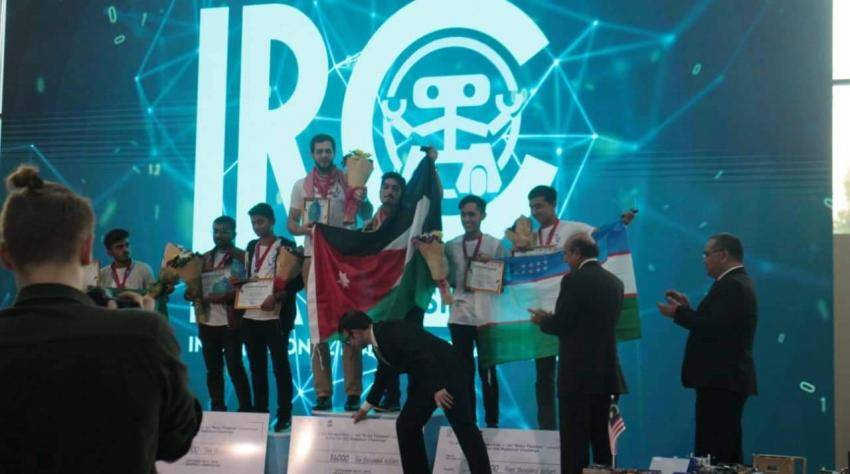 فريق أردني يحصد المركز الأول بمسابقة روبوت في أوزبكستان