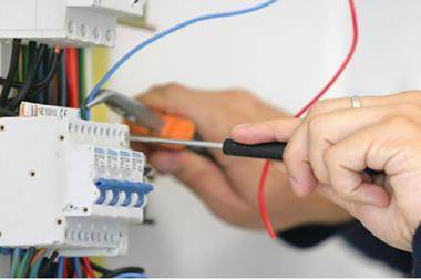 ضبط 15511 حالة سرقة كهرباء في 10 أشهر