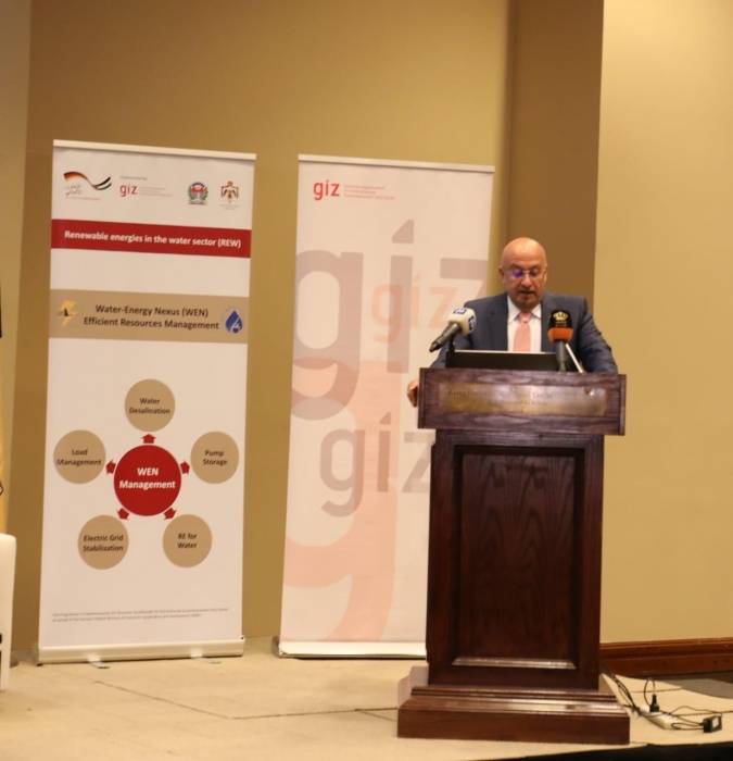 انطلاق اعمال مؤتمر المياه والطاقة في البحر الميت بمشاركة خبراء وعلماء متخصصين في المياه والطاقة