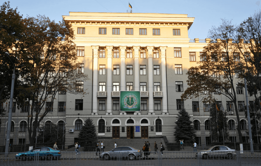 مطالبات بالتدخل بعد فصل 100 أردني من جامعات أوكرانية